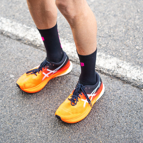 Sporcks Running Socks - Keep Going Black-Calcetines de running-Sporcks-Malaysia-Singapore-Australia-Hong Kong-Philippines-Indonesia-Bigbigplace.com